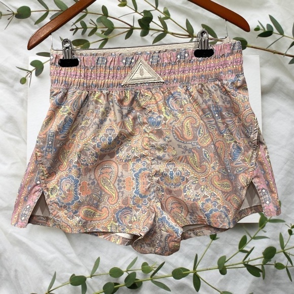 FP Movement Next Round Printed Shorts Sz Medium High Waist Boho Limited Edition - Picture 2 of 8
